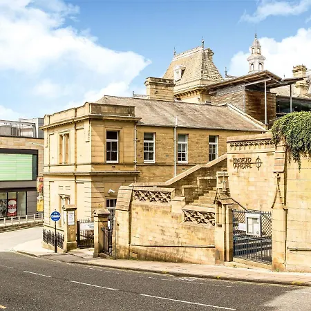 Holiday home Appealing In Bradford Near Forster Square Retail Park Bradford (West Yorkshire)
