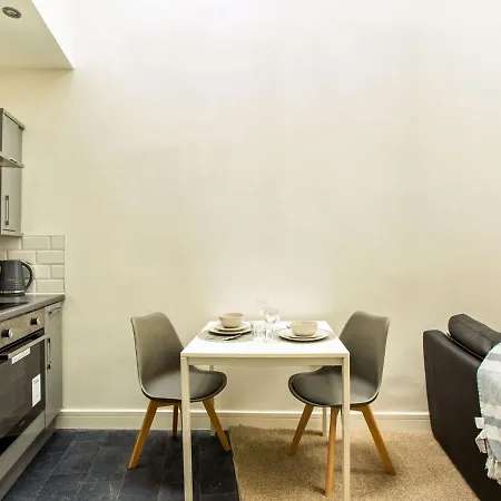 Appealing In Bradford Near Forster Square Retail Park