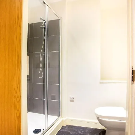 Holiday home Appealing In Bradford Near Forster Square Retail Park *